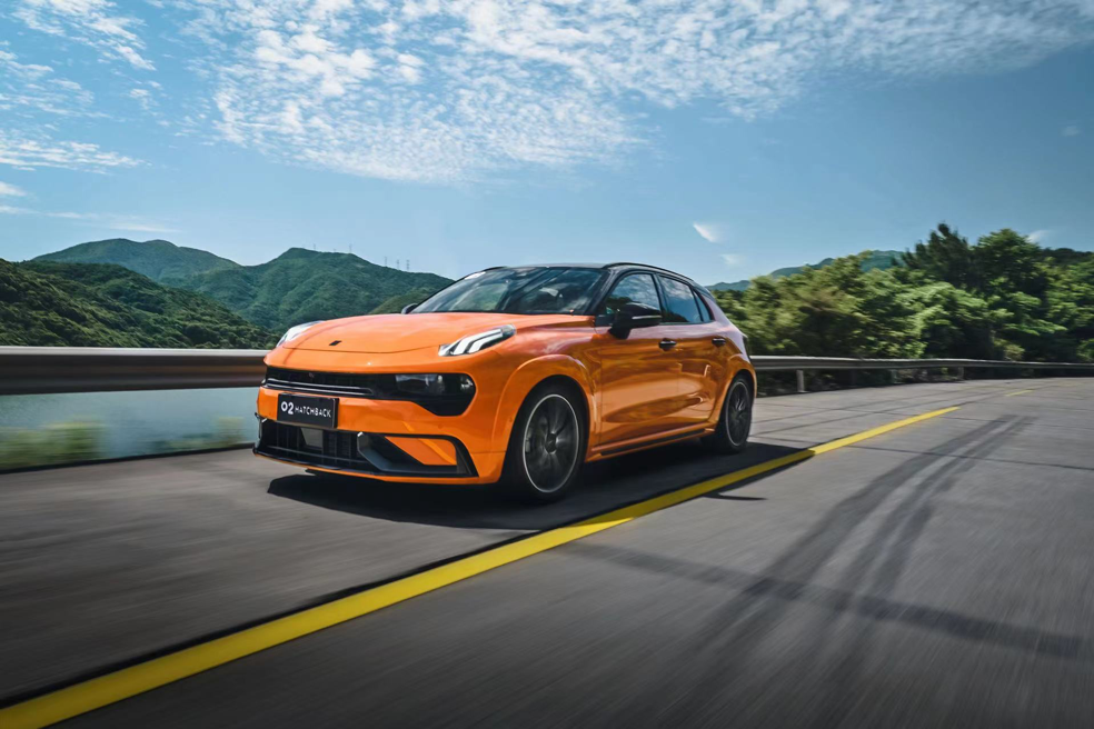 ue_1641466504633_6-领克02 Hatchback树立了中国钢炮新标杆.png