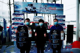 4.99万起！长安星卡PLUS出彩上市！(1)885.png