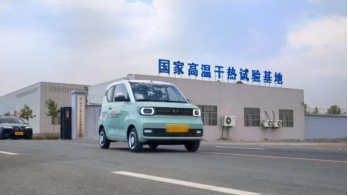【新闻稿】小神车大实力，宏光miniev不惧高温夏测“烤”验226.png