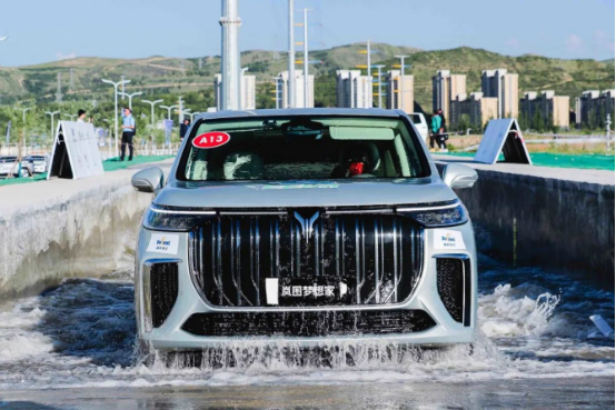 站上风口！东风新能源汽车“绿能心脏”首创多项第一454.png