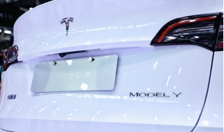 【新闻资料】Model S及Model X于2023上半年正式交付，1月6日公布售价1489.png