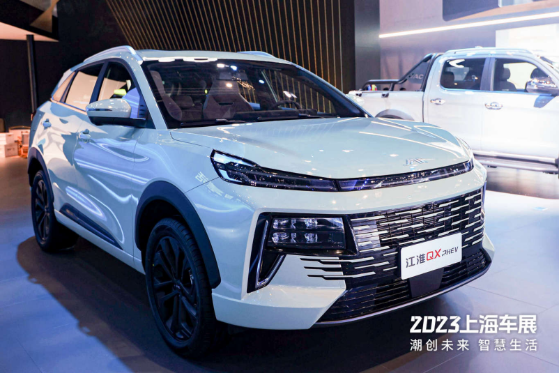 智能电感新混动 江淮qx phev正式亮相604.png