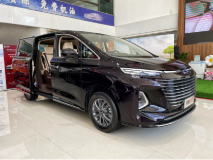 全新MPV奔腾M9石家庄上市22.98万元起1311.png