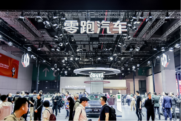 【新闻稿】c系列车型占比超83%，零跑4月新车交付量达8726台233.png