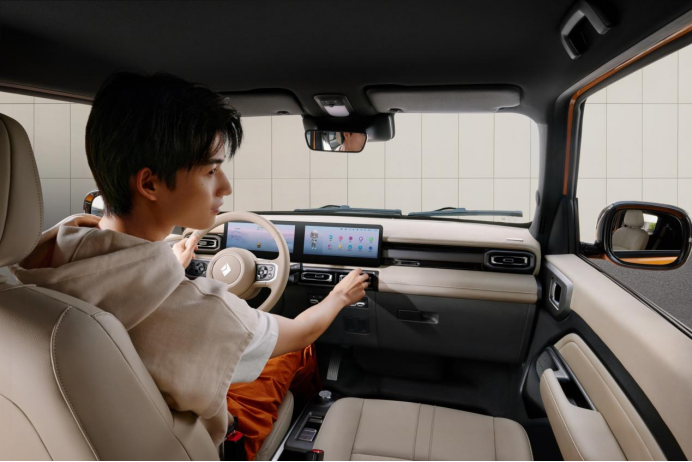【新闻稿】入门即旗舰，7.98万起！潮玩纯电suv宝骏悦也震撼上市1364.png