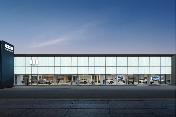 【新闻通稿】吉利银河L7上市火爆，计划年底开出700家门店380.png