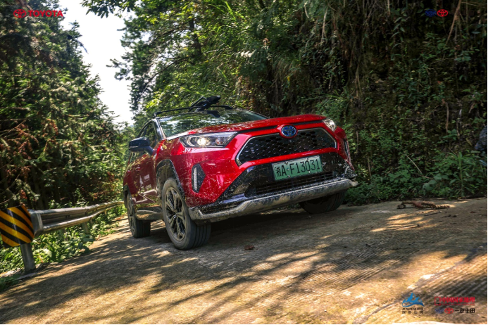 9d523366f6314ebdd646d10b8aaed13d.png 【新闻通稿】探野山河 做自然的主角 一汽丰田新rav4荣放“生活探险+” 诠释新态度(2)2393.png