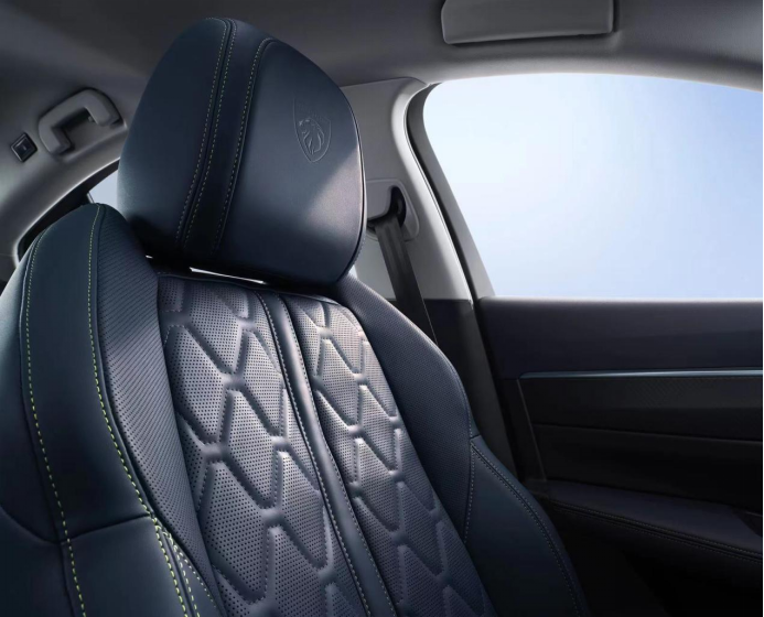 a821285c74f5091f50bcfede20fe2354.png 【新闻稿】“新法式驾控旗舰”新508l全维大升级 标配即旗舰 将于8月11日上市1201.png