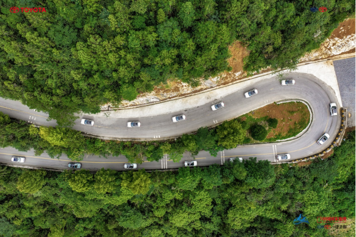 a8fdb4d20243eb1f2e7632b675778bfb.png 【新闻通稿】探野山河 做自然的主角 一汽丰田新rav4荣放“生活探险+” 诠释新态度(2)2762.png