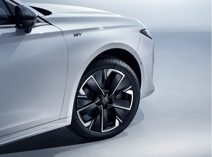 9549983e1a68d92cfa7769cafcdb8db1.png 【上市新闻稿】全维大升级 标配即旗舰,东风标致新508l正式上市,售价16.37万元起1058.png