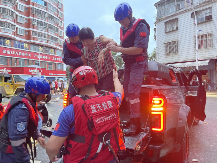 59e10a8fb482ee41b29bdb185a8582dc.png 【新闻通稿】长城炮品牌第50万台整车下线final2444.png