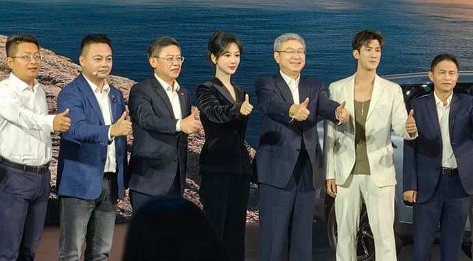 当红明星杨紫、李治廷站台！奇瑞探索06全球上市 售价11.69万起