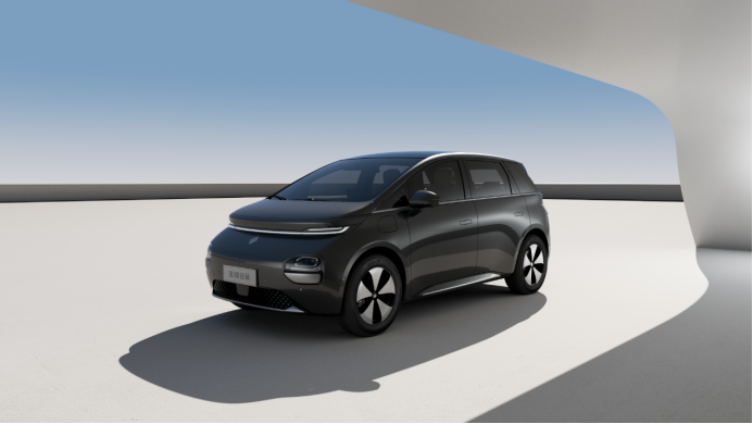 24a441f9c82b9929ddb7bf2139aa3f15.png 【新闻稿】宝骏云朵新增四款外观车色和一款内饰新色,并宣布9月28日ota娱乐生态671.png