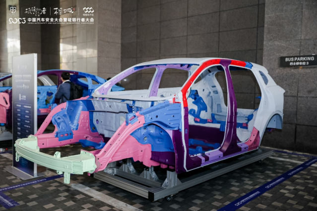 奔腾t90斩获2023十佳车身奖 成同级年度唯一“双十佳”车型742.png