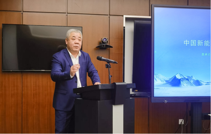 【新闻通稿】中国汽车高质量发展走出关键一步 保定圆桌论坛首次达成提升新能源汽车环境测试水平倡议692.png