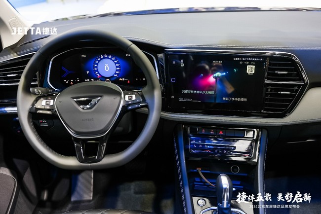 8da92547d54d8f9201146aa2b0f28066.jpg 4813944781.jpg