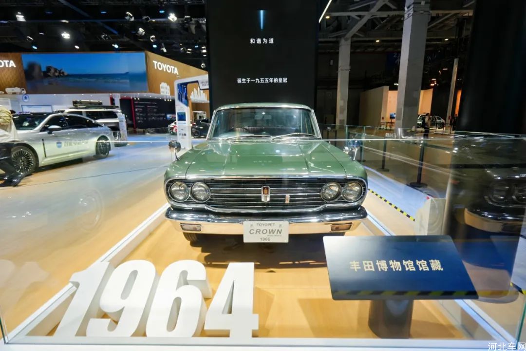 f6ae39e4256b4acaa45d87d2d61d74b5.jpg