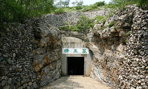 颇具历史参考价值的保定满城汉墓