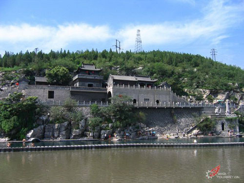 骊龙出洞恐其深 邯郸黑龙洞