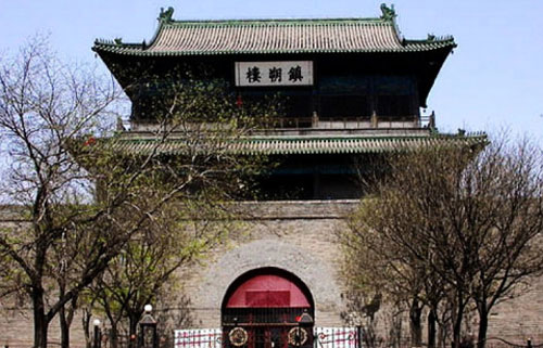 历经沧桑的镇朔楼